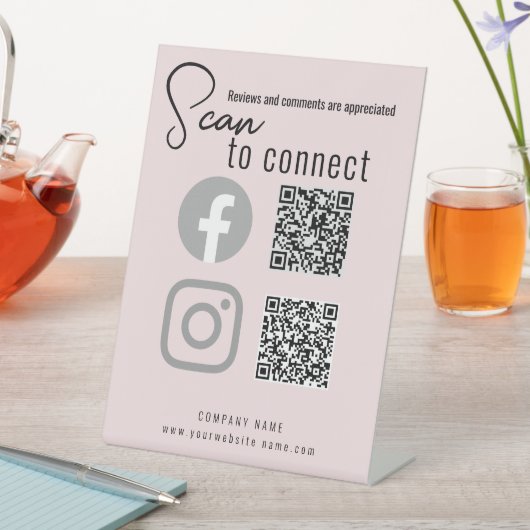 Creative Craft Show Display Ideen mit QR Code Sockelschild (In Situ)