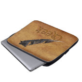CREEK Native American Feather Laptop Sleeve (Vorne Knopf)