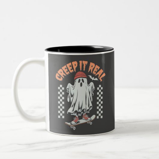 Creep It Real Retro Halloween Skate Ghost Zweifarbige Tasse (Links)