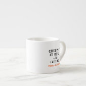 Creepin' Es ist ein echtes weißes Halloween Espressotasse (Vorderseite Rechts)