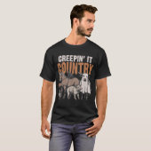 Creepin' It Country Halloween Farm Animal Cow T-Shirt (Vorne ganz)