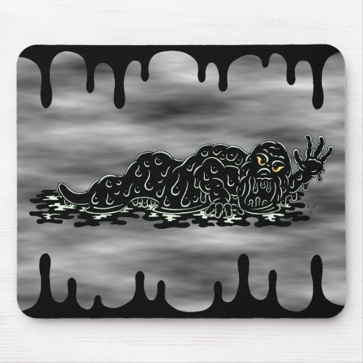Creeping Slime Hulk Weird Horror Art Mousepad (Vorne)