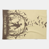 Creepischer Friedhof Mittlerer Champagner mit Roya Geschirrtuch (Horizontal)