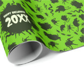 Creepy Crawlies Happy Halloween Add The Year Dark Geschenkpapier (Rolleneckpunkt)