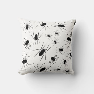 Creepy Crawly Spiders Halloween Cushion Kissen