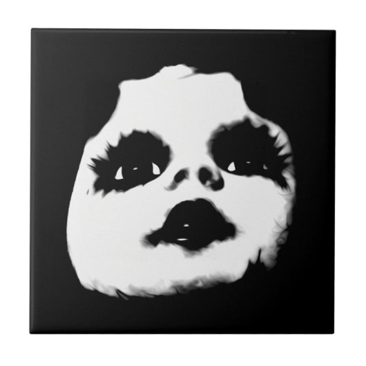 Creepy Doll Face Fliese (Vorderseite)