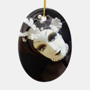 Creepy Doll Face Keramik Ornament