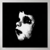 Creepy Doll Face Poster (Vorne)