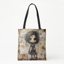 Creepy Doll mit Herz