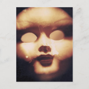 Creepy Doll Postkarte