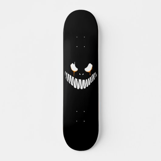 Creepy Face Skateboard (Vorne)