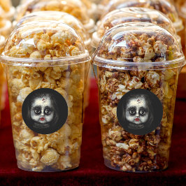 Creepy Goth Doll mit Blood Spatters Halloween Runder Aufkleber