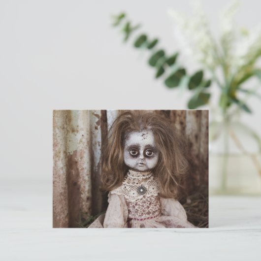 Creepy Gothic Porcelain Puppe Viktorianisch Goth Postkarte (Stehend Vorderseite)
