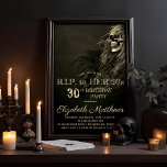 Creepy Hair Skull RIP zu ihrer 20er Geburtstagspar Einladung<br><div class="desc">Spooky mondlosen Hintergrund überlagert mit einem halben Schädel verblasst zu nichts R.I.P. zu ihrer 20's 30. Geburtstag Party Einladung. Originelles Design von Holiday Hearts Designs (alle Rechte vorbehalten).</div>