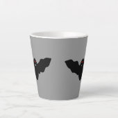Creepy Halloween Vampire Bat Milchtasse (Vorderseite)