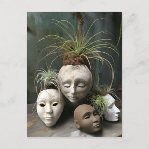 Creepy Head Planters Postkarte