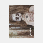 Creepy Horror Doll in Sepia Tones Fleecedecke (Vorderseite)