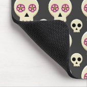 Creepy Niedlich Kawaii Goth Skull mit Blume Muster Mousepad (Ecke)