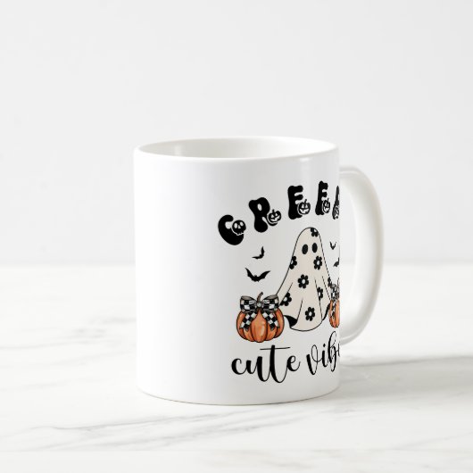Creepy Niedlich Vibes Retro Ghost & Pumpkin Coquet Kaffeetasse (VorderseiteRechts)
