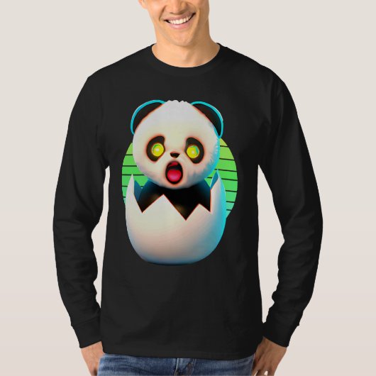 Creepy Panda hatches from egg T-Shirt (Vorderseite)