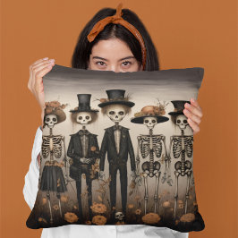 Creepy Skeleton Family Happy Halloween Kissen