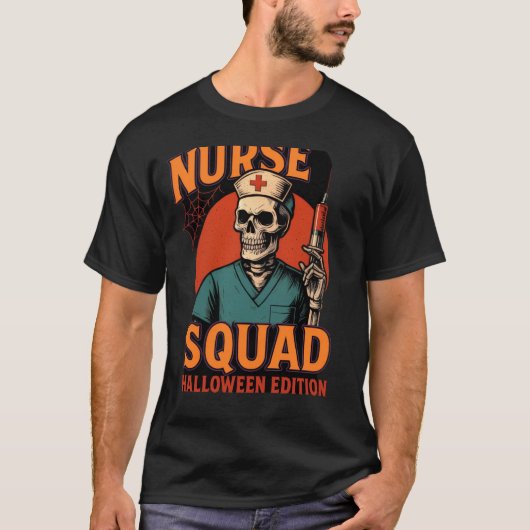 Creepy Skeleton Nurse mit Spritze T-Shirt (Vorderseite)