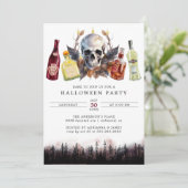 Creepy Skull & Alcohol | Fun Adult Halloween-Party Einladung (Stehend Vorderseite)