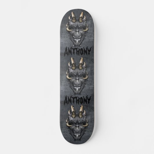 Creepy Skull Skateboard (Vorderseite)