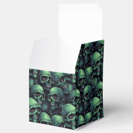 Creepy Skulls Geschenkschachtel (Geöffnet)