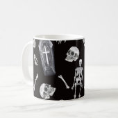 Creepy Skulls: Halloween-Wasserfarbenmuster Kaffeetasse (Vorderseite Links)