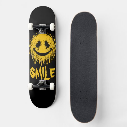 Creepy Smile Skateboard (Vorderseite)