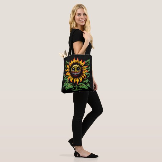 Creepy Sonnenblume Tasche (Am Model)