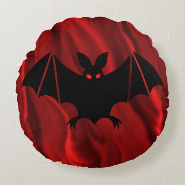 Creepy Vampire Bat on Red Silk Halloween Rundes Kissen (Vorderseite)