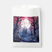 Creepy Woods Castle Full Moon Happy Halloween Geschenktütchen (Vorderseite)