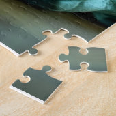 Creepy Zombie genießen ein heißes Getränk an Weihn Puzzle (Seite)