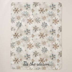 Creme Blau Braun Schneeflocken Weihnachten Sherpadecke