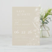 Creme Botanisch Minimale Hochzeit "Save the Date" (Stehend Vorderseite)