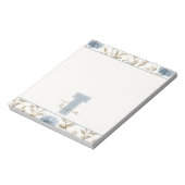 Creme Braun Blaue Blumen Monogramm Anfangsname Notizblock (Rotiert)