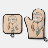 Creme Brown Türkis White Feathers Dream Catcher Ofenhandschuh & Topflappen-Set (Vorderseite)