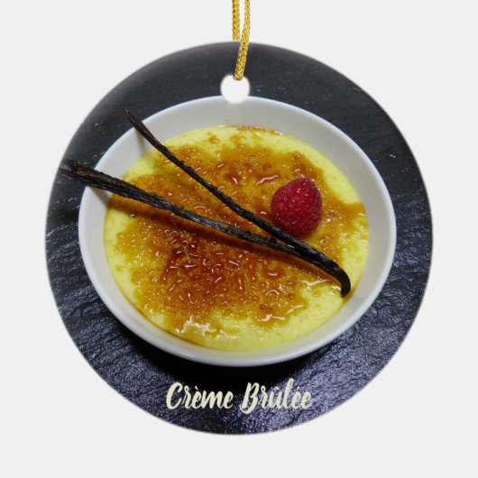 Creme brulae auf Tonschiefer mit Himbeere und Vani Keramik Ornament (Vorne)