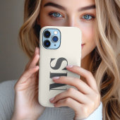 Creme Monogram iPhone Hülle
