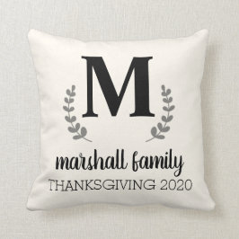 Creme Pillow mit Personalize Family Initial Kissen
