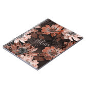 Creme, Teracote-Blume auf dunkelbraunem Hintergrun Notizblock (Linke Seite)