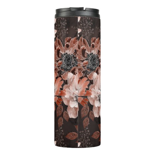 Creme, Teracote-Blume auf dunkelbraunem Hintergrun Thermosbecher (Rückseite)