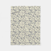 Creme und graue Vintage Blumenfässern Fleecedecke (Vorderseite)