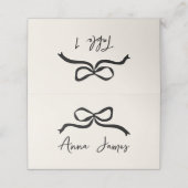 Creme und schwarzer, von der Hand gezogener Bug Platzkarte (Außenseite Aufgefaltet)