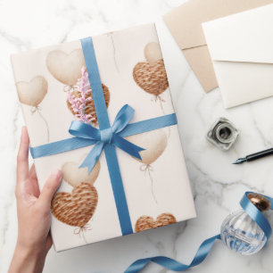 Cremebraune Herzballons Liebe in der Luft Geschenkpapier