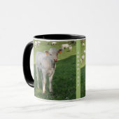 Cremefarbenes Charolaiskalb Tasse (Vorderseite Links)