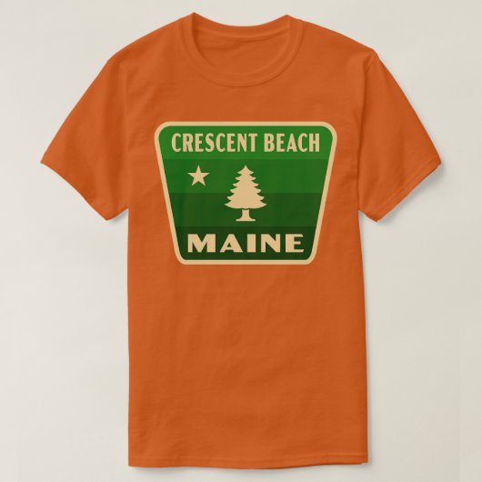 Crescent Beach Maine Retro Pine Tree Abzeichen Grü T-Shirt (Design vorne)