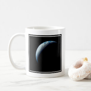 Crescent Earth wurde von der Apollo 4 Mission über Kaffeetasse